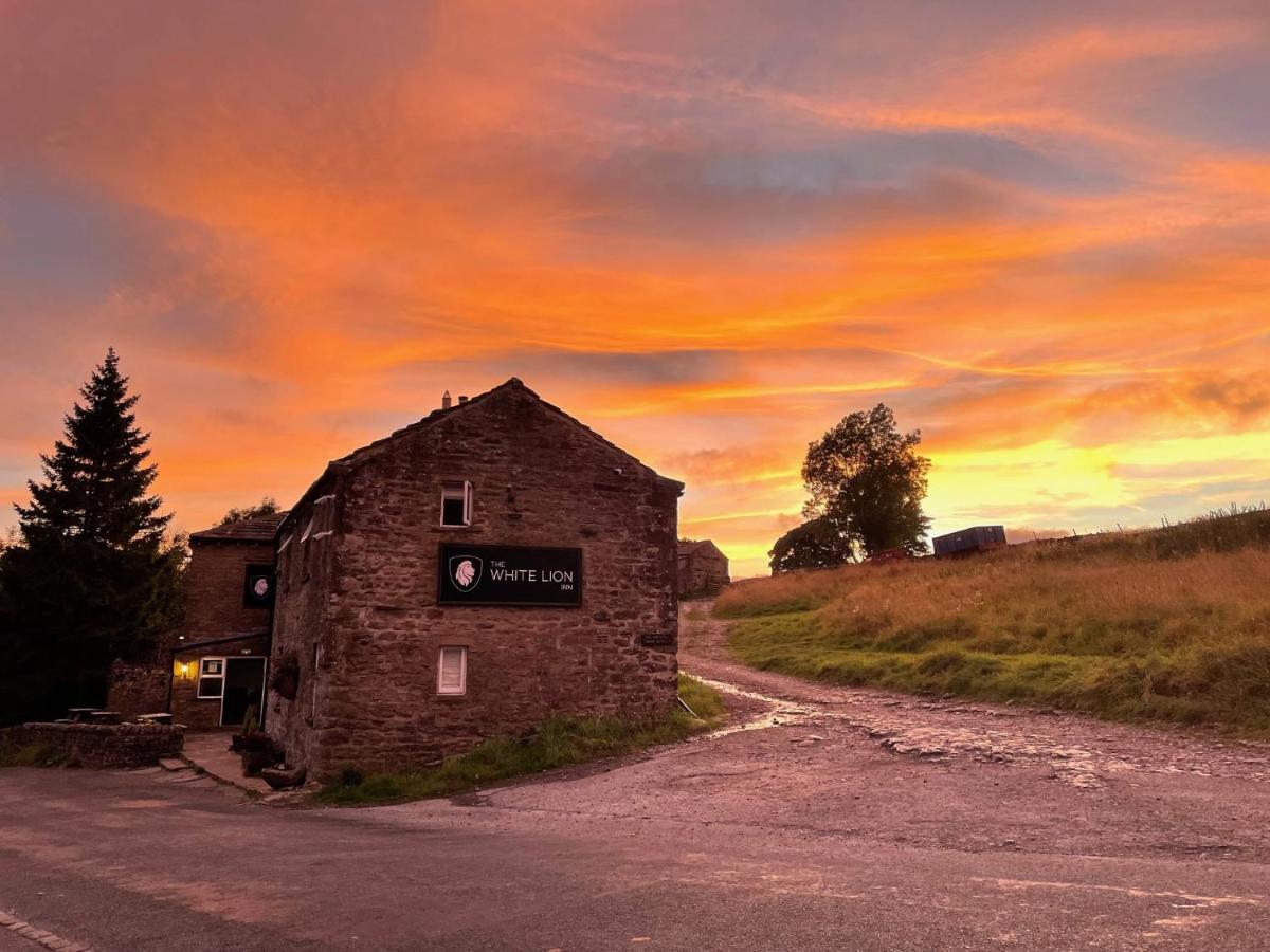 The White Lion Inn Buckden  Dış mekan fotoğraf